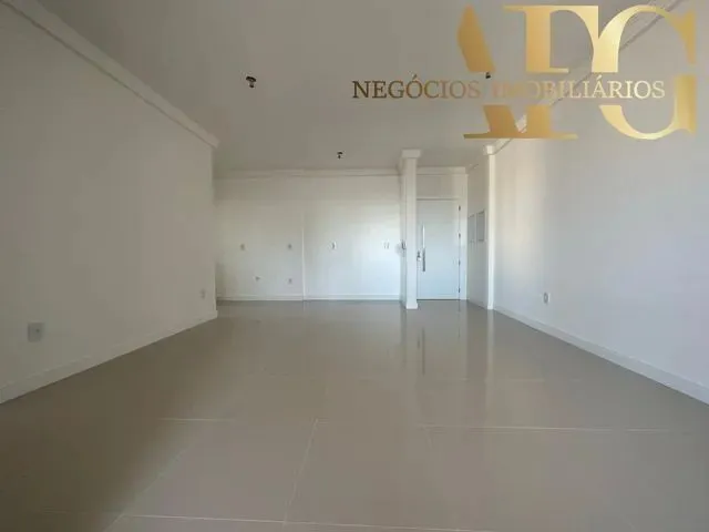 Imagem 6: Apartamento À Venda no Bairro Campinas em São José/Sc - 3 Dormitórios, 2 Suítes, 3