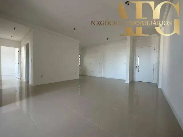 Imagem 2: Apartamento À Venda no Bairro Campinas em São José/Sc - 3 Dormitórios, 2 Suítes, 3