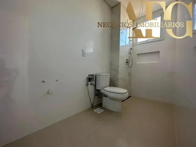Imagem 13: Apartamento À Venda no Bairro Campinas em São José/Sc - 3 Dormitórios, 2 Suítes, 3
