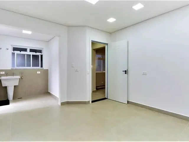 Imagem 11: Vendo Sobrado no Cabral R$ 1.600.000,00