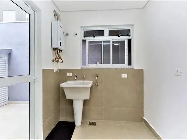 Imagem 15: Vendo Sobrado no Cabral R$ 1.600.000,00