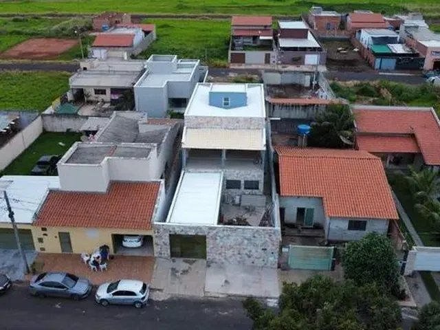Imagem: Sobrado 4 Quartos Novinho