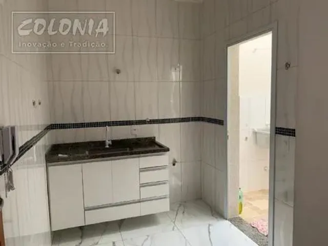Imagem: O apartamento possui 2 Dormitórios, 1 Suíte, 2 Banheiros,