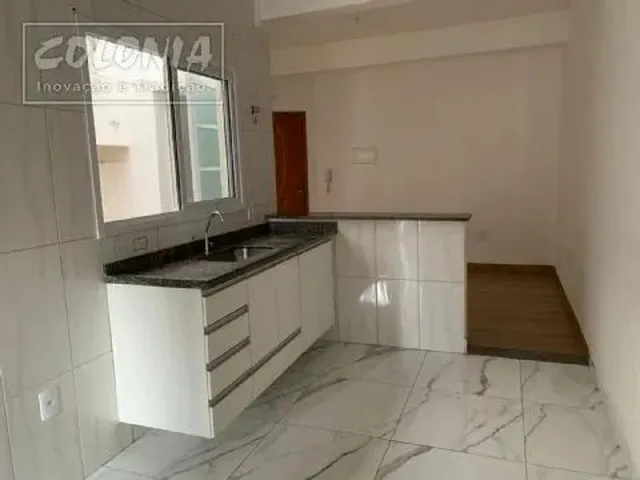 Imagem: O apartamento possui 2 Dormitórios, 1 Suíte, 2 Banheiros,