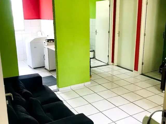 Imagem: O apartamento possui 2 Dormitórios, 1 Banheiro, 2 Vagas na