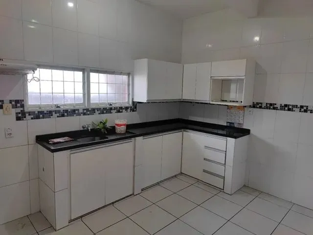 Imagem 10: Aluga-Se Uma Casa - Bairro Petrópolis