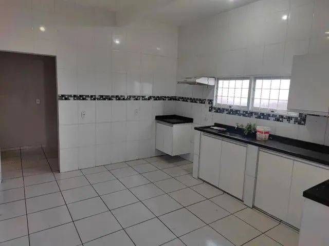 Imagem 15: Aluga-Se Uma Casa - Bairro Petrópolis