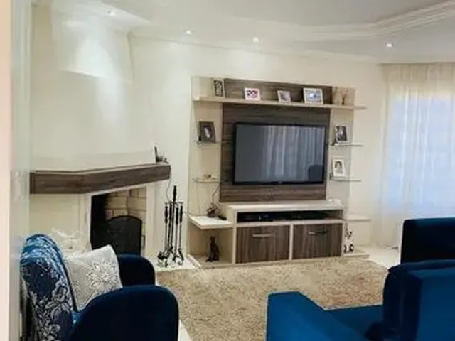 Imagem 4: Casa para Venda - 720M², 3 Dormitórios, Sendo 1 Suites, 3 Vagas - Condado de Castella