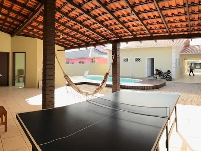 Imagem: Casa com Piscina para Venda em Palhoça