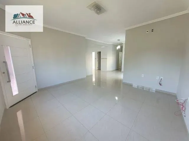 Imagem: Casa com 3 Dormitórios À Venda, 175 M²