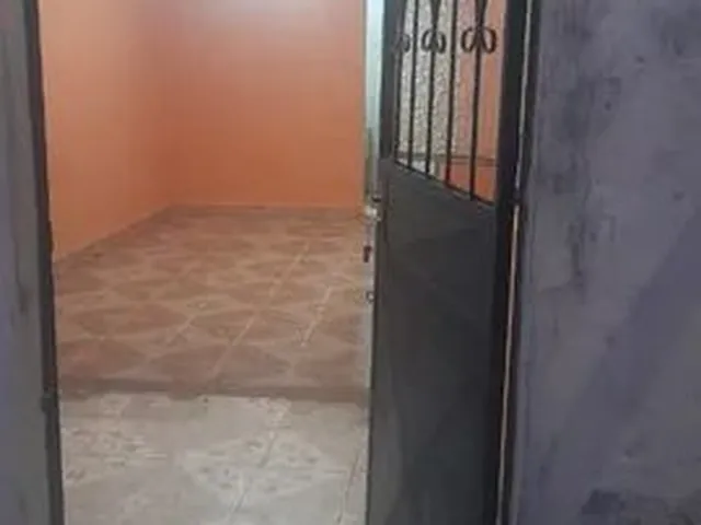 Imagem: Alugo Quarto 600