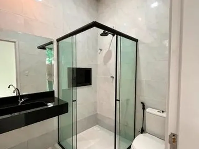 Imagem 2: Excelente Casa Térrea no Condominio Quintas das Marinas, 3 Suítes, Lavabo, Climatizada