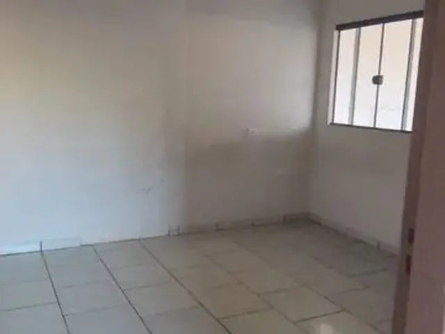 Imagem 8: Aluga-Se Casa Setor 5 Sendo 2 Quartos