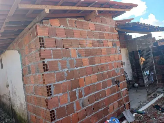 Imagem: A casa possui 3 Dormitórios, 1 Banheiro, 50m² de Área e