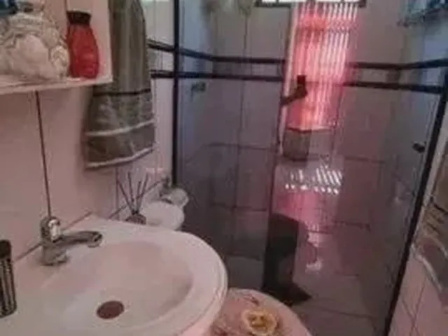 Imagem 8: Casa para Venda com 130 Metros Quadrados com 3 Quartos em Castanheira - Belém