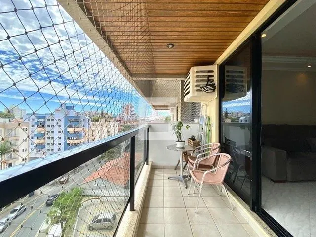 Imagem 11: Apartamento para Venda em Florianópolis, Canto, 3 Dormitórios, 1 Suíte, 2 Banheiros, 2