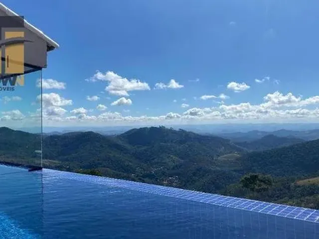 Imagem: Casa Espetacular com 4 Suítes À Venda