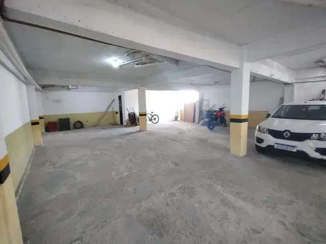 Imagem: O apartamento possui 3 Dormitórios, 1 Suíte, 1 Banheiro,