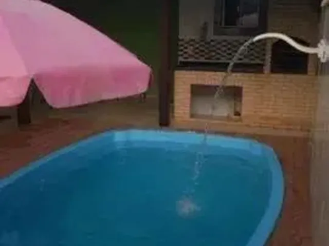 Imagem 2: Casa para Venda Possui 130 Metros Quadrados com 3 Quartos em Guamá - Belém
