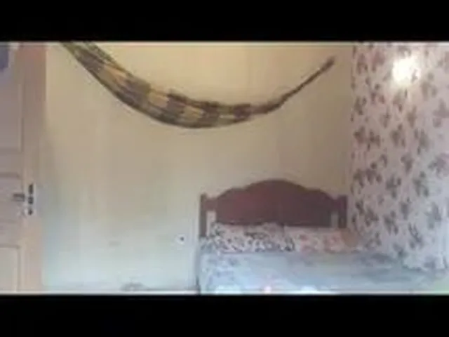 Imagem: A casa possui 3 Dormitórios, 1 Banheiro e está localizado