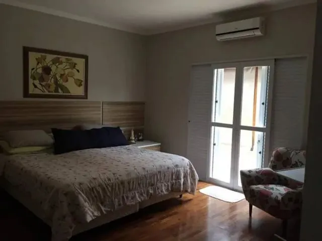 Imagem 6: Casa para Venda Possui 100 Metros Quadrados com 3 Quartos em Marco - Belém - Pará