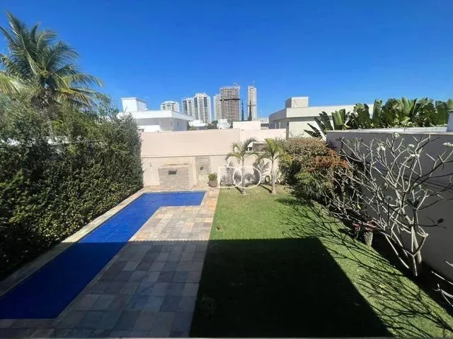 Imagem: Casa com 4 Dormitórios À Venda, 338 M²