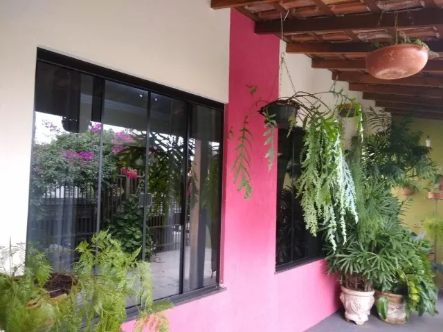 Imagem: Casa com Edícula nos Fundos