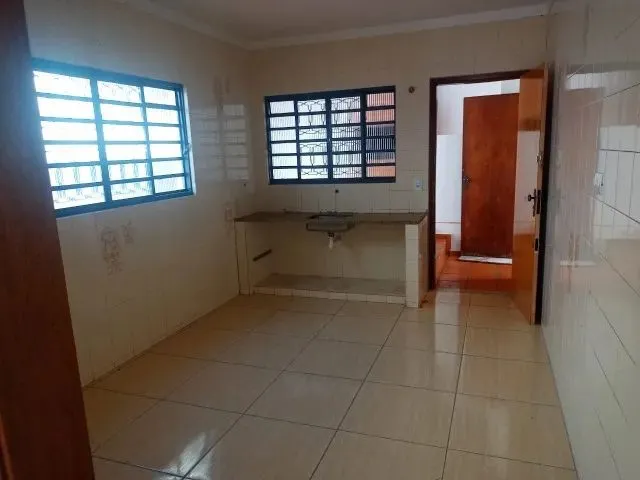 Imagem 16: Casa no Jardim Castelo 3 Quartos Sendo 1 Suíte C/ Hidromassagem, Região Central