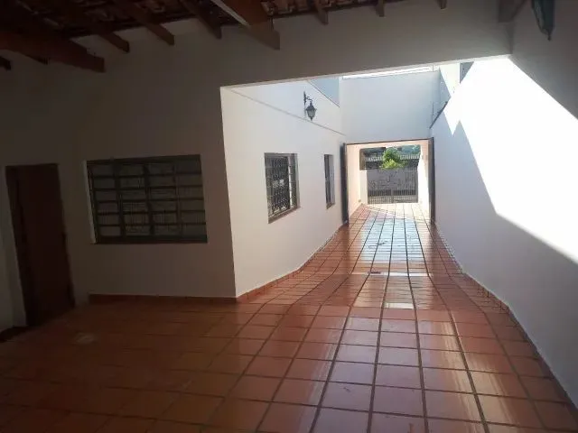 Imagem 2: Casa no Jardim Castelo 3 Quartos Sendo 1 Suíte C/ Hidromassagem, Região Central