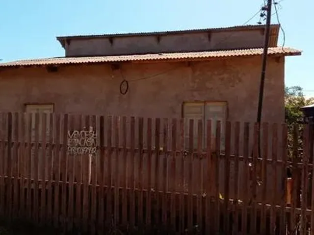 Imagem: A casa possui 2 Dormitórios, 1 Banheiro, Imóvel novo e