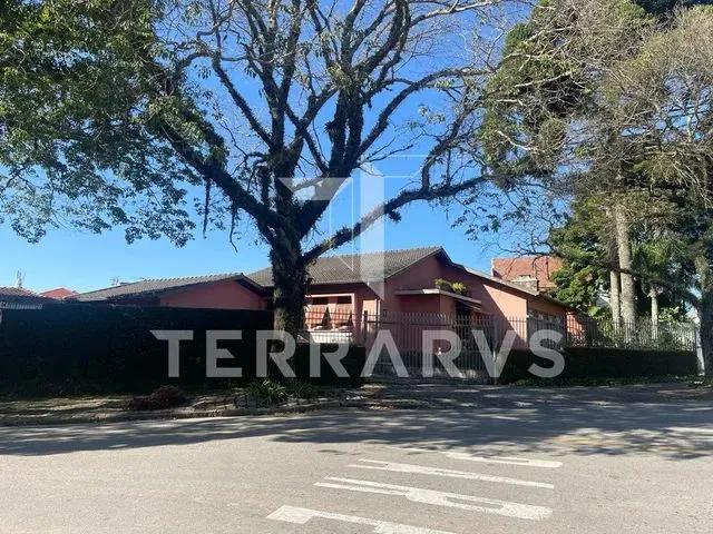 Imagem: Casa com 3 Dormitórios À Venda com 706M²