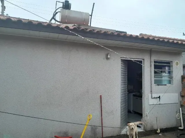 Imagem: A casa em condomínio possui 2 Dormitórios, 1 Banheiro, 1