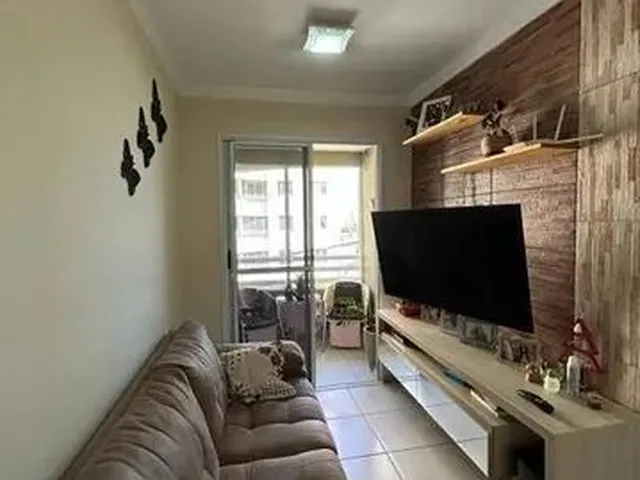 Imagem: O apartamento possui 2 Dormitórios, 1 Banheiro, 1 Vaga na