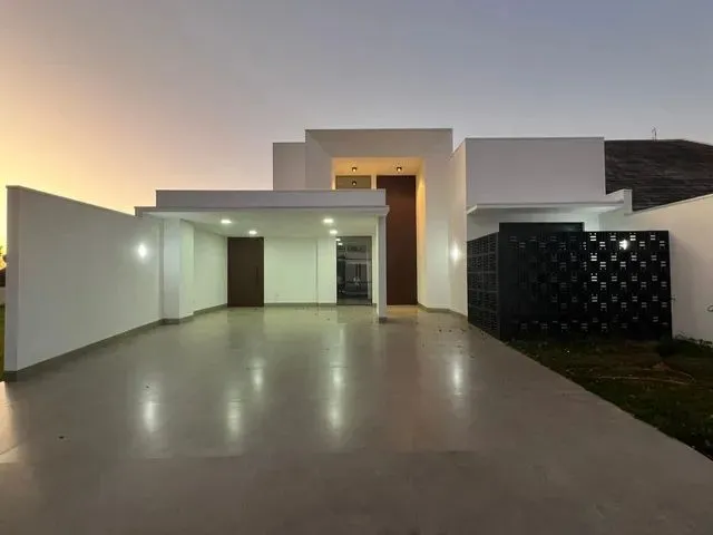 Imagem: A casa em condomínio possui 3 Dormitórios, 3 Suítes, 4