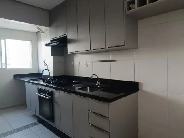 Imagem 3: Aluguel de 2 Dormitórios, Semi-Mobiliado, no Condominio Key Biscayne