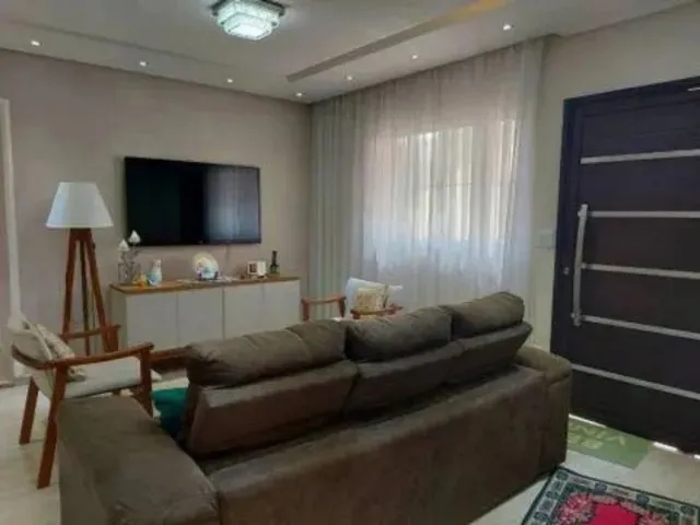Imagem: Vende-Se Esta Casa no Telégrafo de Frente