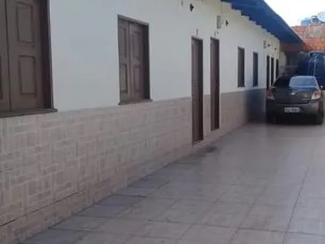 Imagem: O apartamento possui 1 Dormitório, 1 Banheiro, Acomodam 2
