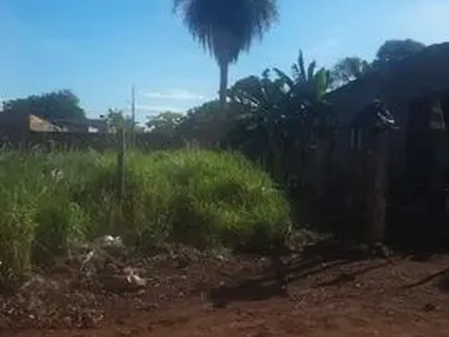 Imagem: Vende-Se Terreno