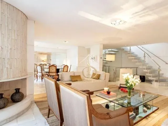 Imagem: Cobertura com 3 Dormitórios, 373 M²