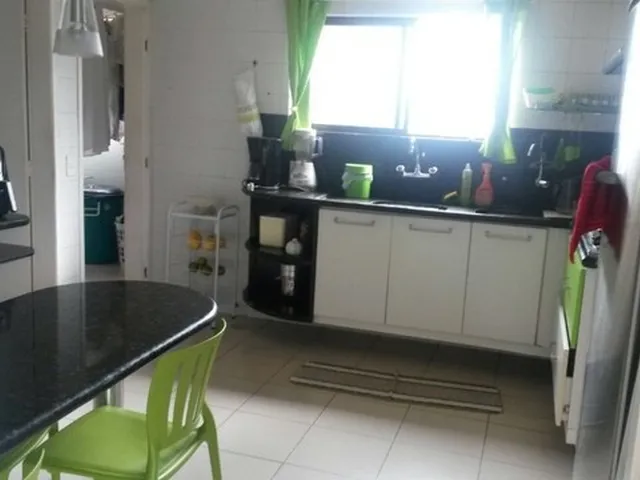 Imagem 6: Vendo Excelente Cobertura com 5 Quartos e Piscina Privativa no Bairro da Madalena/Recife