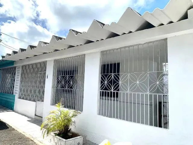 Imagem 1: Casa, 3/4, Sendo 1 Suite,Residencial Castelo Branco, Sala Estar/Jantar, Cozinha,Area de S