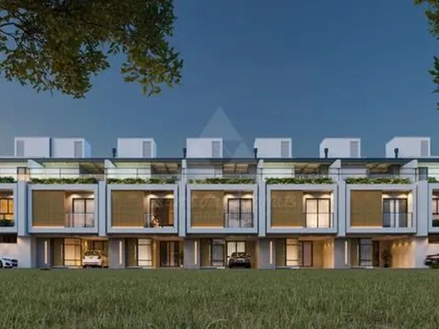 Imagem 3: Sobrado Triplex À Venda com 3 Dormitórios, Sendo 1 Suítes, 141,25M², R$572.062,50
