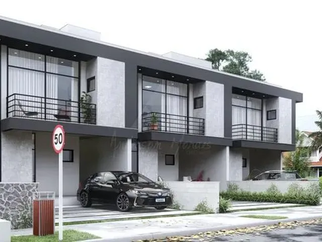 Imagem 1: Sobrado À Venda com 3 Dormitórios, Sendo 1 Suíte, 100M², R$549.000,00, Bairro
