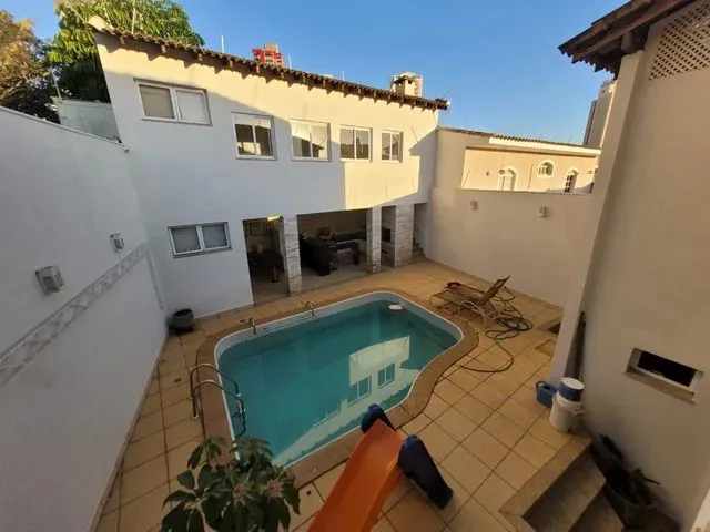 Imagem: Casa Sobrado para Aluguel no Bairro Fundinho