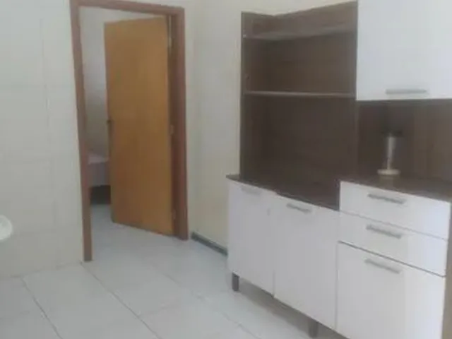 Imagem 10: Aluga-Se Kitnet em Maringá / Civit I