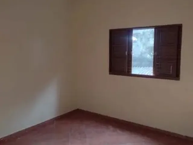 Imagem 9: Excelente Casa 2/4 Sendo 1 Suíte Prox a Av. Duque de Caixias