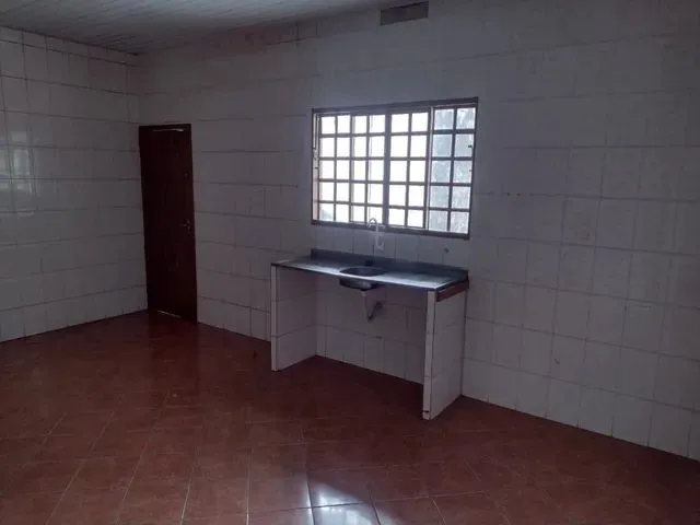 Imagem 13: Excelente Casa 2/4 Sendo 1 Suíte Prox a Av. Duque de Caixias