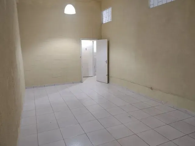 Imagem: Imóvel com 3 Quartos Sala Cozinha Banheiro