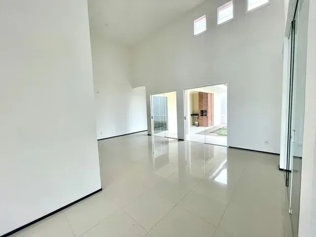 Imagem: Casa em Condomínio na Av. Mário Andreazza