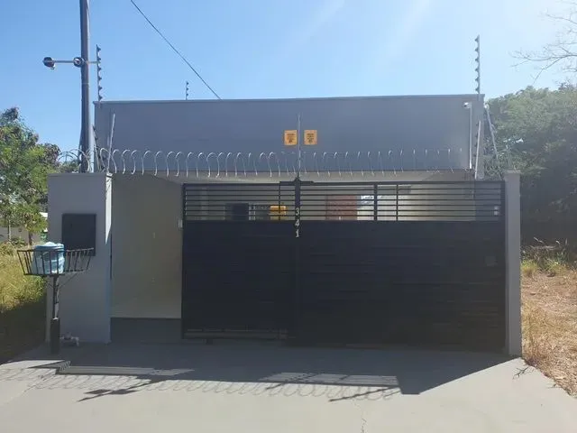 Imagem: Casa com 3 Quartos, Sendo Uma Suíte no